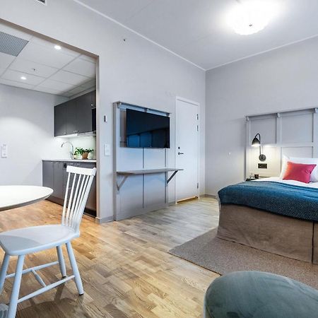 Biz Apartment Bromma Stockholm Exterior photo A typical room at the hotel